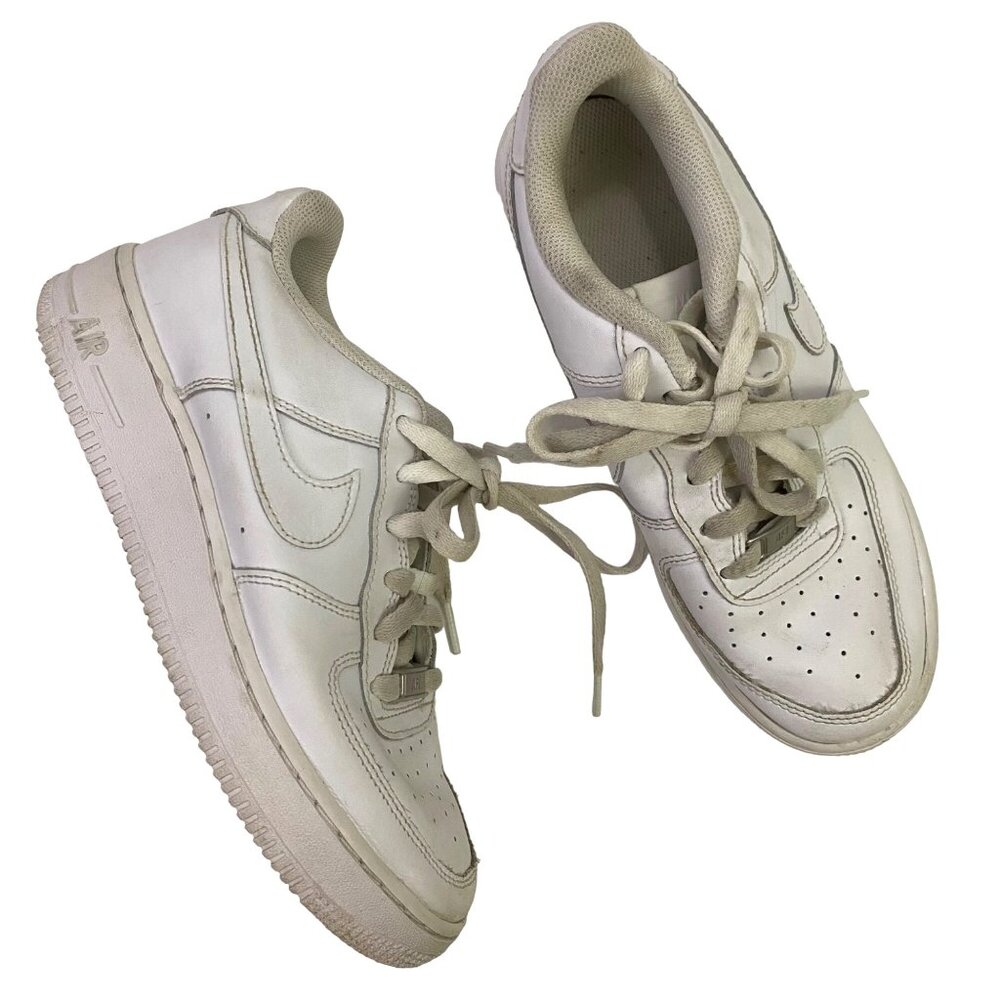 Nike Air Force 1 LE GS Triple White Low Top Sneakers AF1 Youth Size 6.5Y